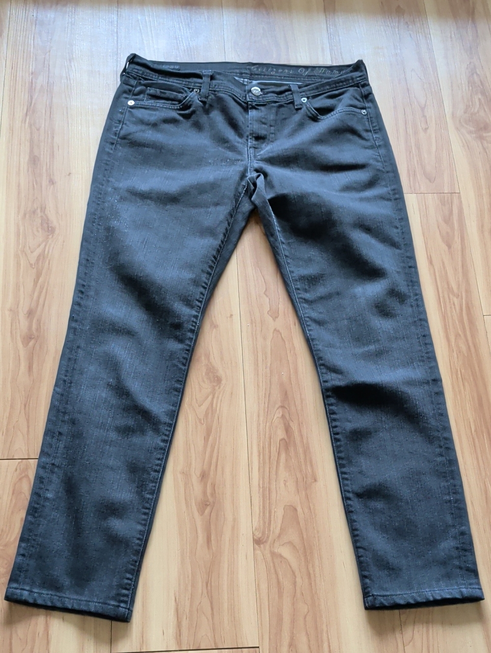 Classic Women’s Black Jeans - Slim Straight